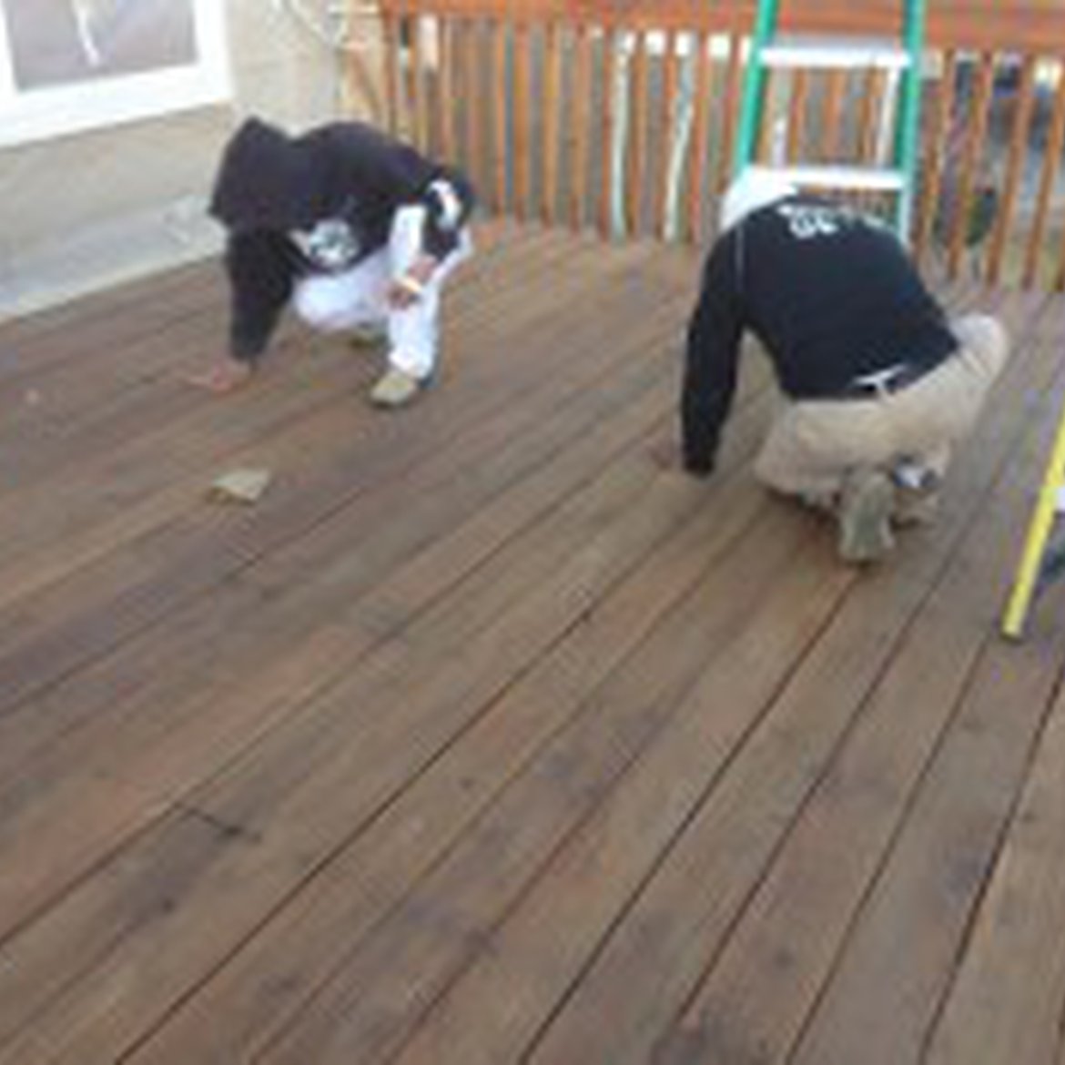 Deck Peppering 1